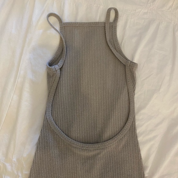 ARITZIA backless dress - Picture 2 of 4